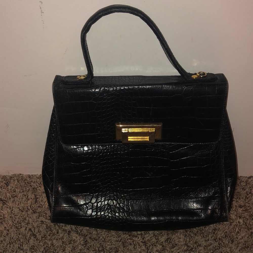 Lord and Taylor Black Leather Purse